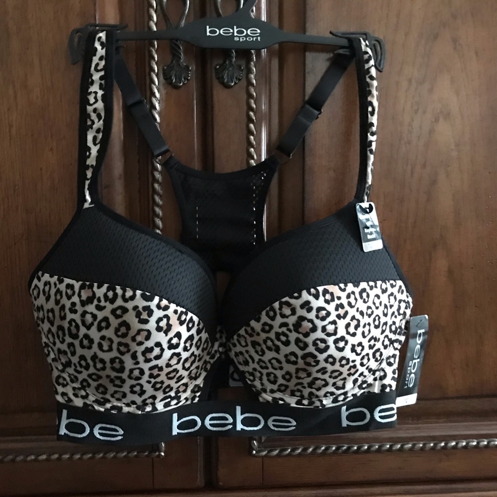 Last one! NEW! Bebe Sports Bra💕